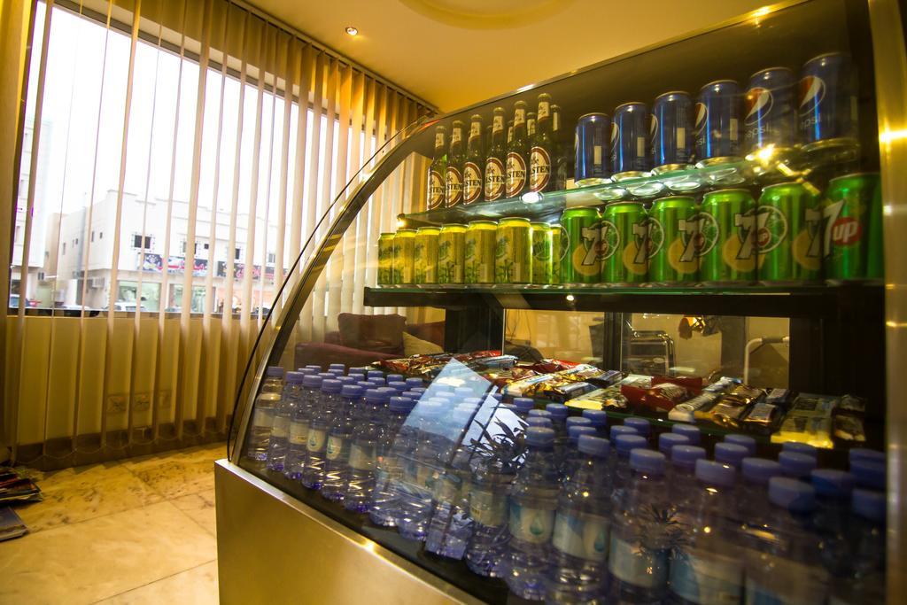 Al Makan Suites 101 By Al Azmy Ер-Ріяд Екстер'єр фото